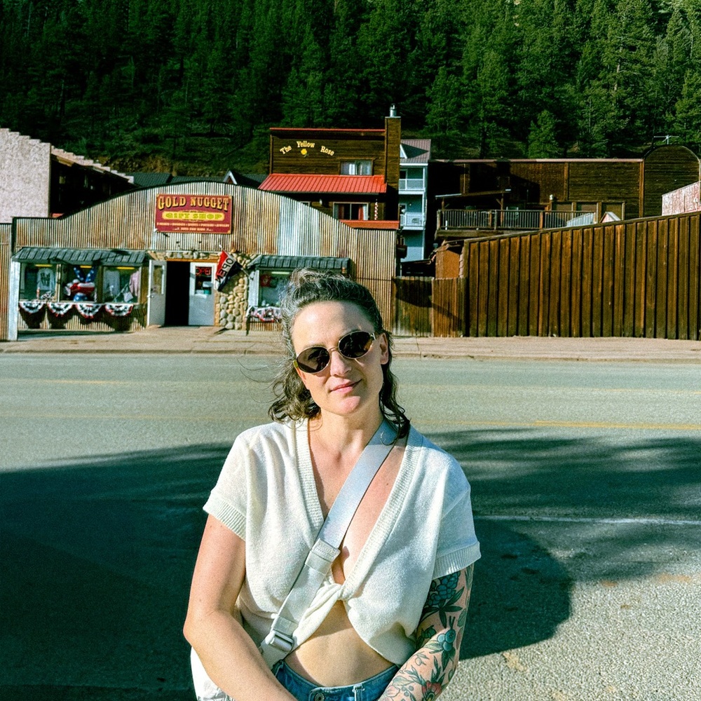Meet your Posher, Elissa